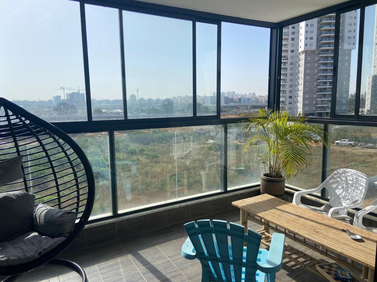Beauty Apartment 3 Rooms Wi-Fi Netanya Exterior photo